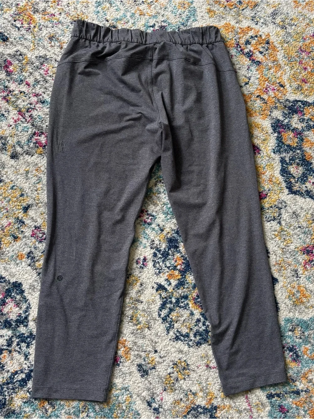Lululemon on the fly women’s straight leg pants size 12 Heathered grey travel